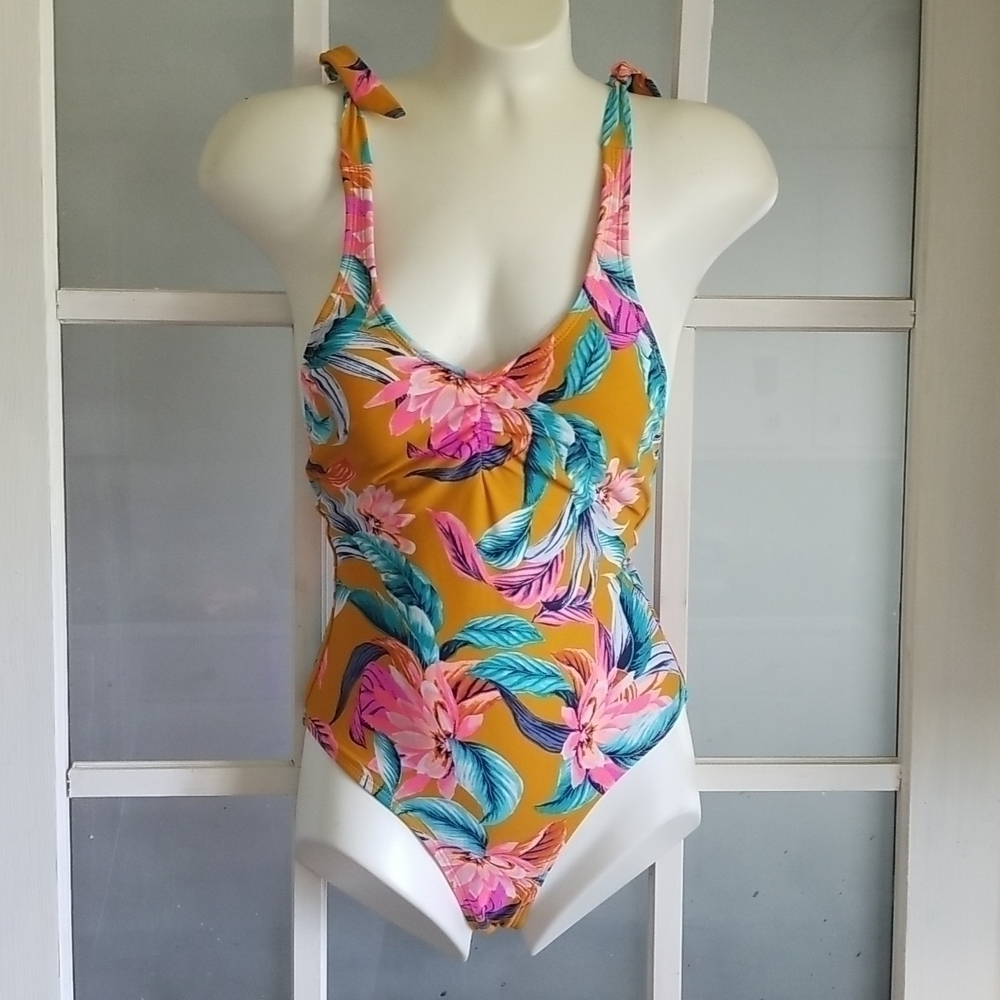 Xhilaration One Piece Swimsuit Floral